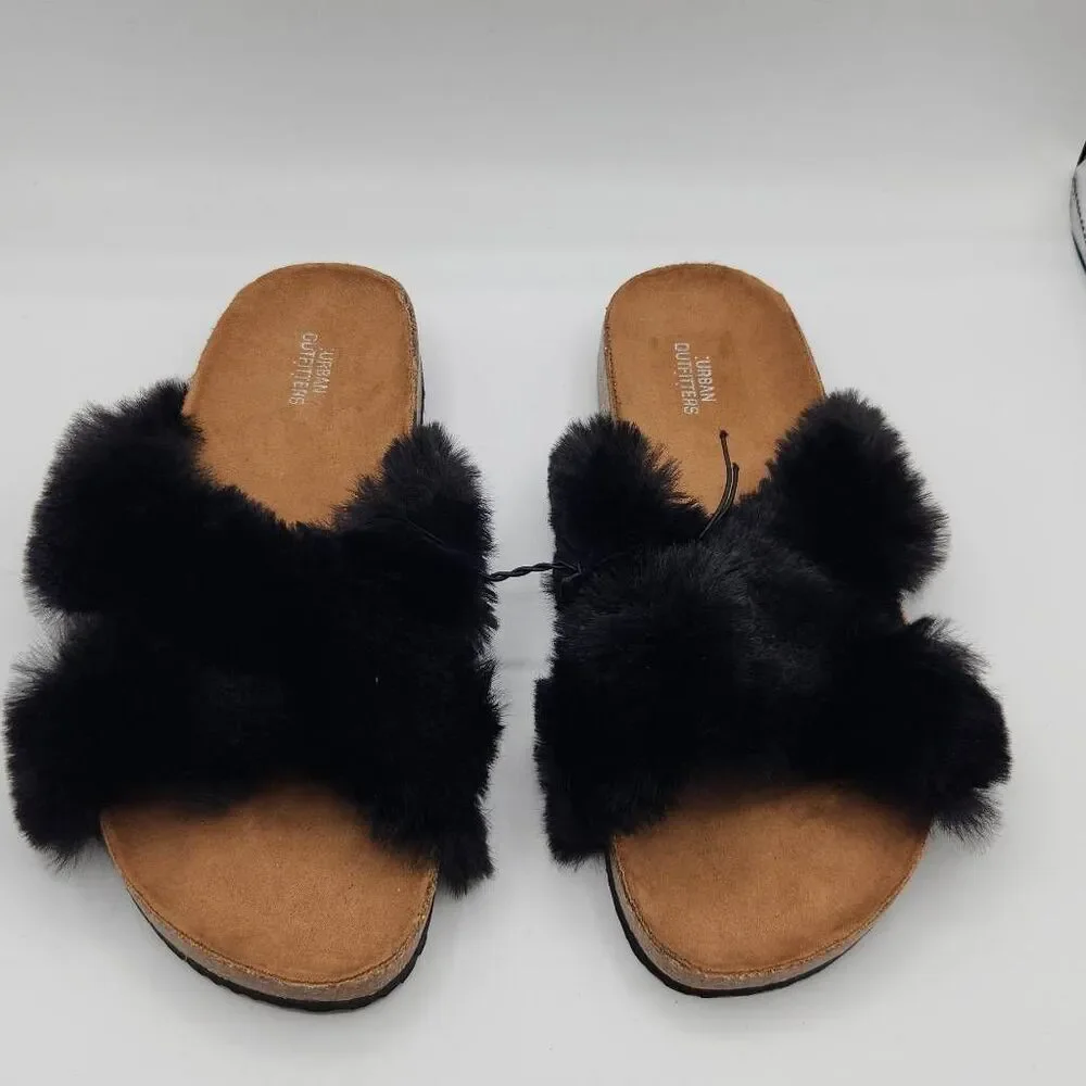 Brand New Urban Outfitters Women's Size 9 Black Faux Fur Slip On Slides Sandals